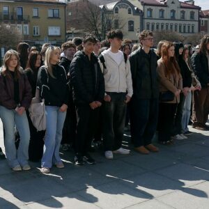 2026_katynski_spektakl_na_rynku_60