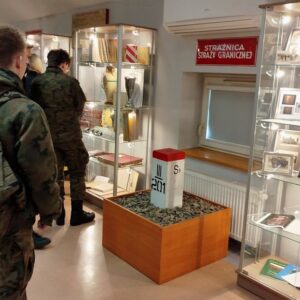 25_kadeci_u_pogranicznikow11
